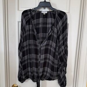 Studio JPR Black & White Plaid Long Sleeve Blouse